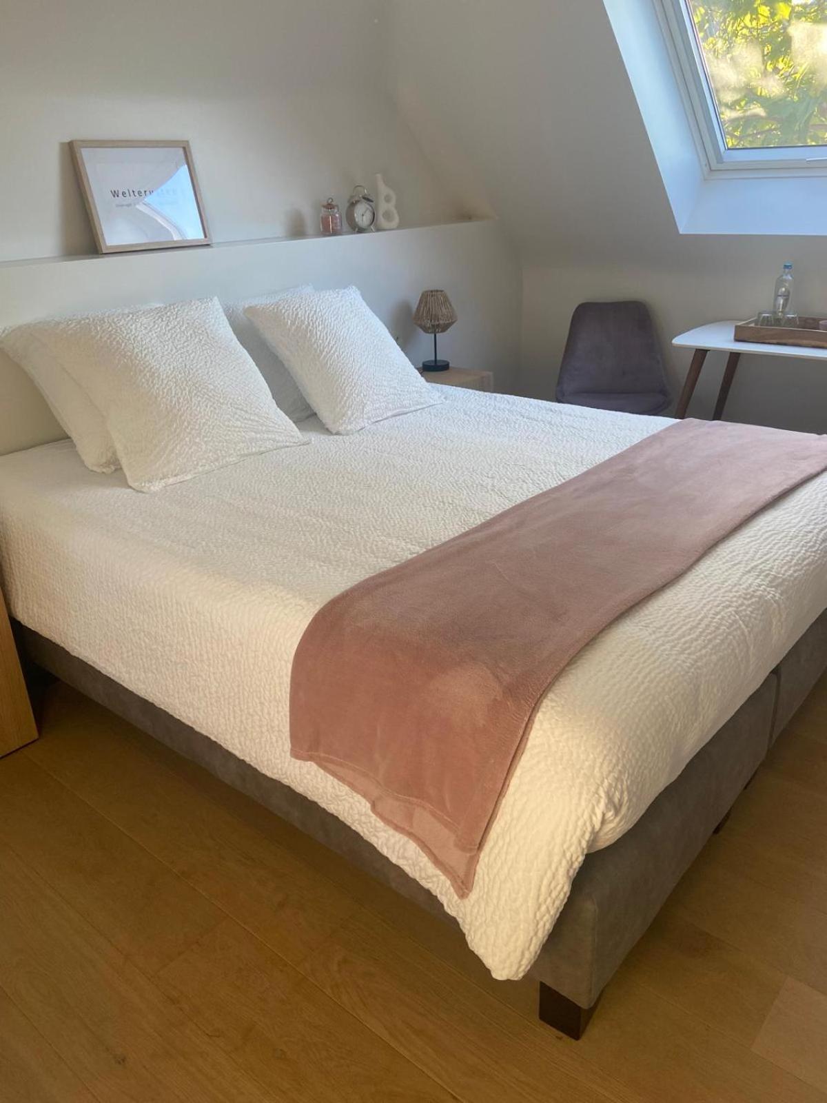 예페르 Huyze Vinteling B&B 외부 사진